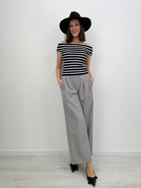 Top Emily 88032