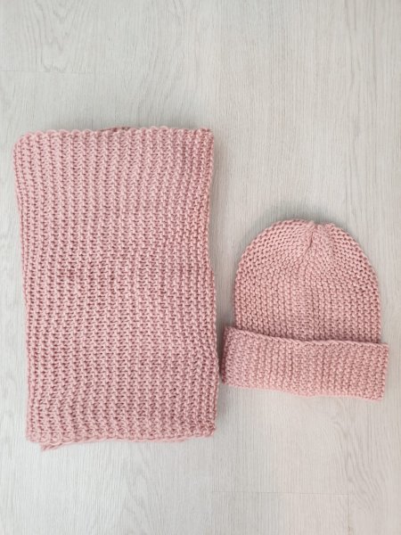 Set čiapka so šálom