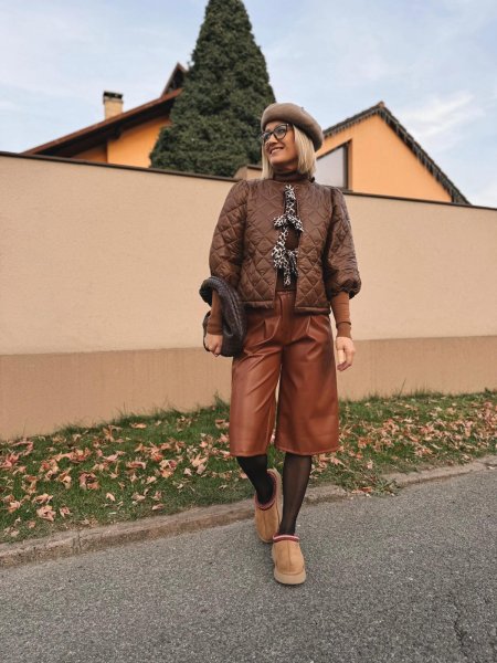 Šortky koženkové Korry 17251