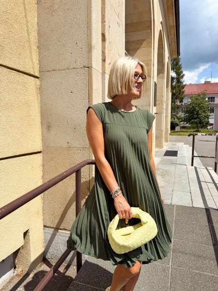 Šaty Sabrina krátke 8247