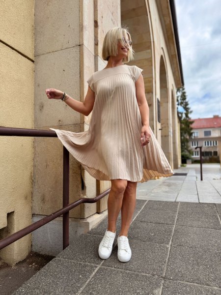 Šaty Sabrina krátke 8247