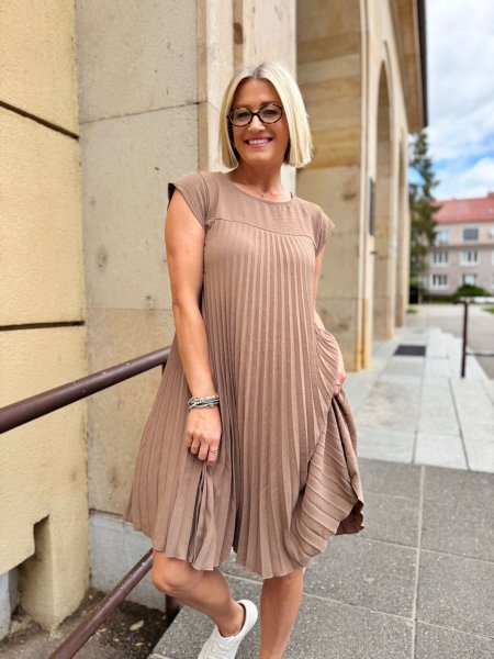 Šaty Sabrina krátke 8247