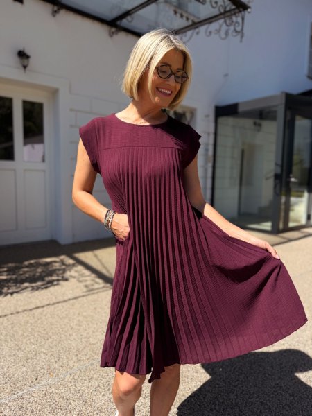 Šaty Sabrina krátke 8247