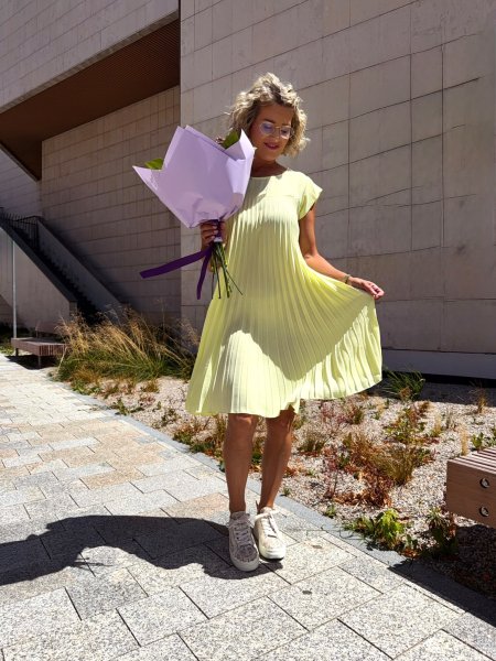 Šaty Sabrina krátke 8247